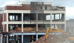 Endüstriyel Bina, Fabrika Yıkımı